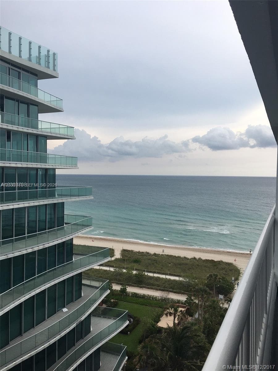 9341 Collins Ave 1006 photo 2