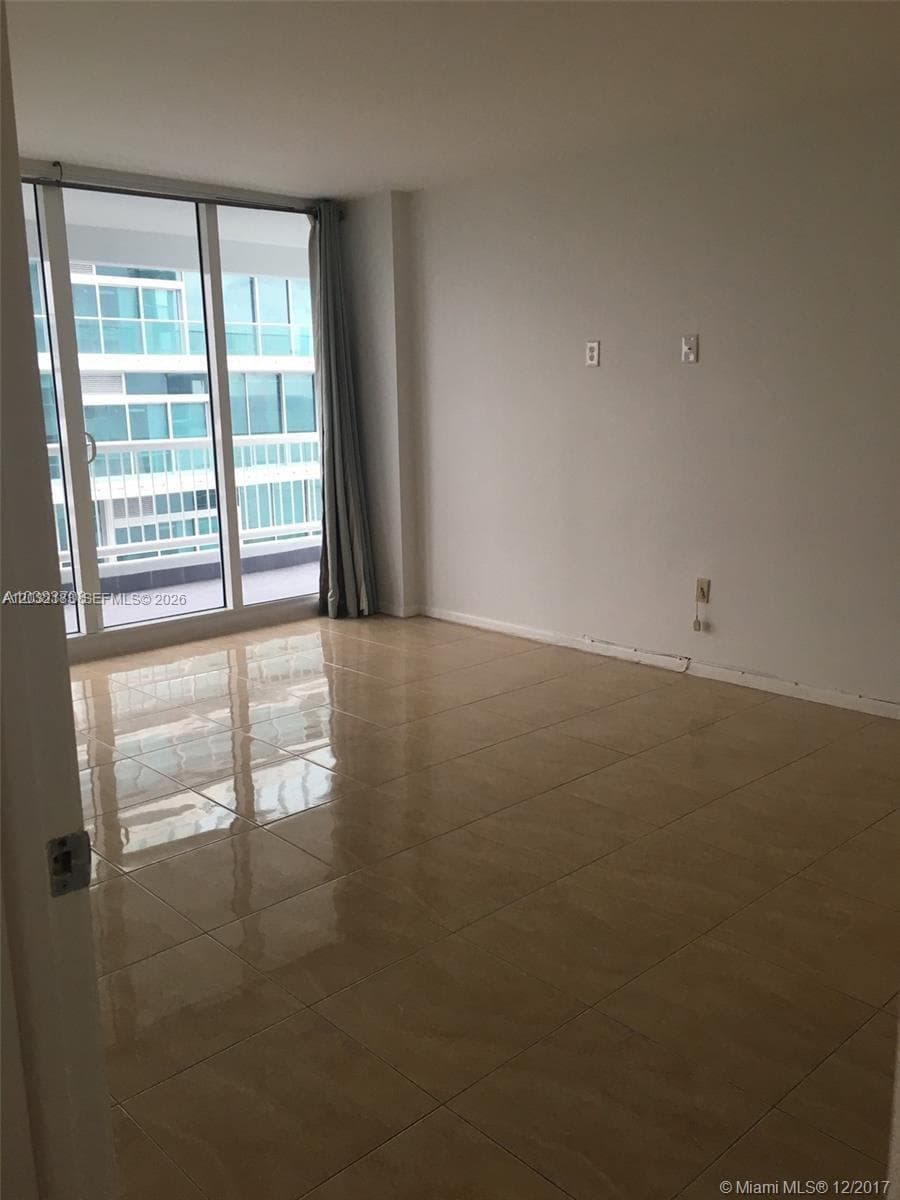9341 Collins Ave 1006 photo 9