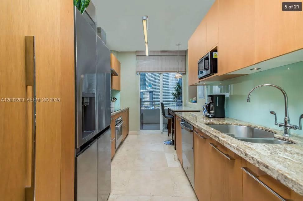 888 Brickell Key Dr 1004 photo 6