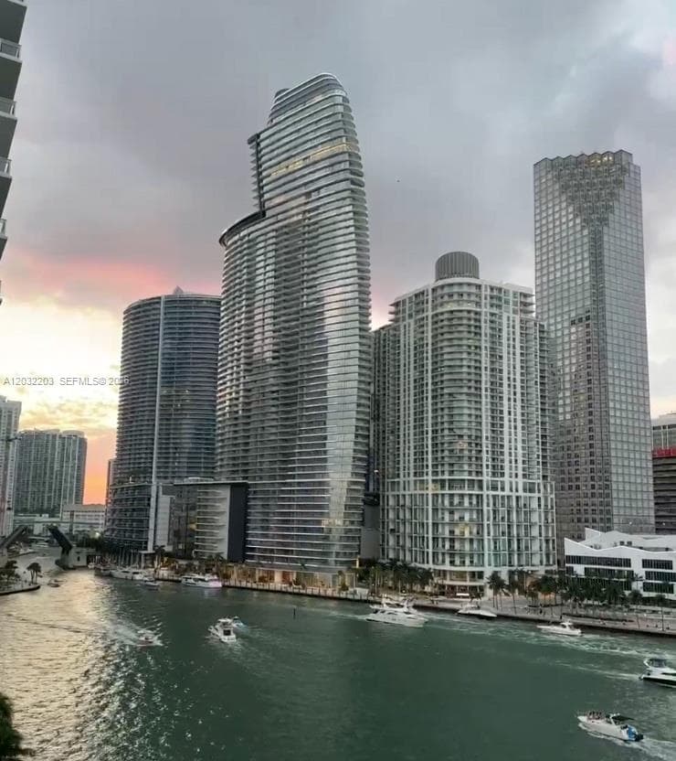 888 Brickell Key Dr 1004 photo 15