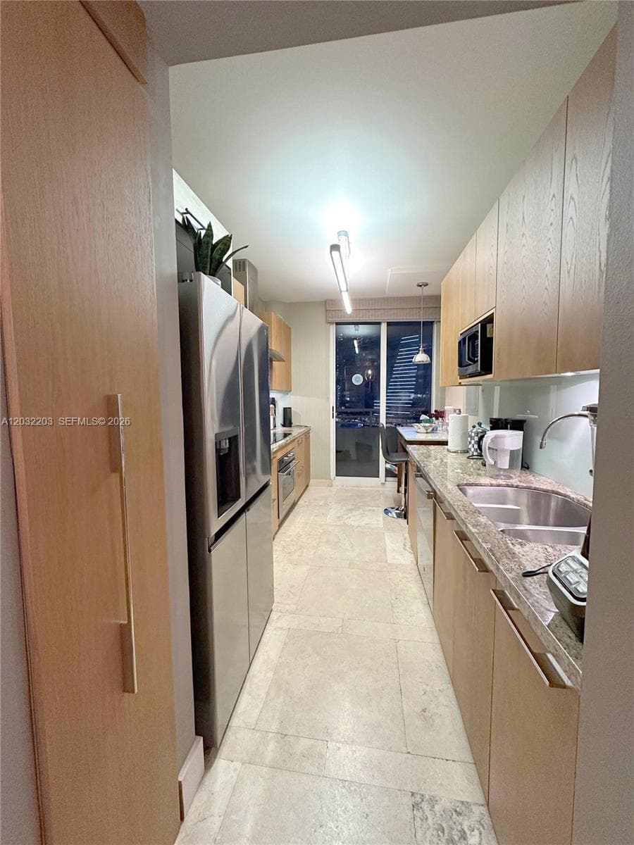 888 Brickell Key Dr 1004 photo 25