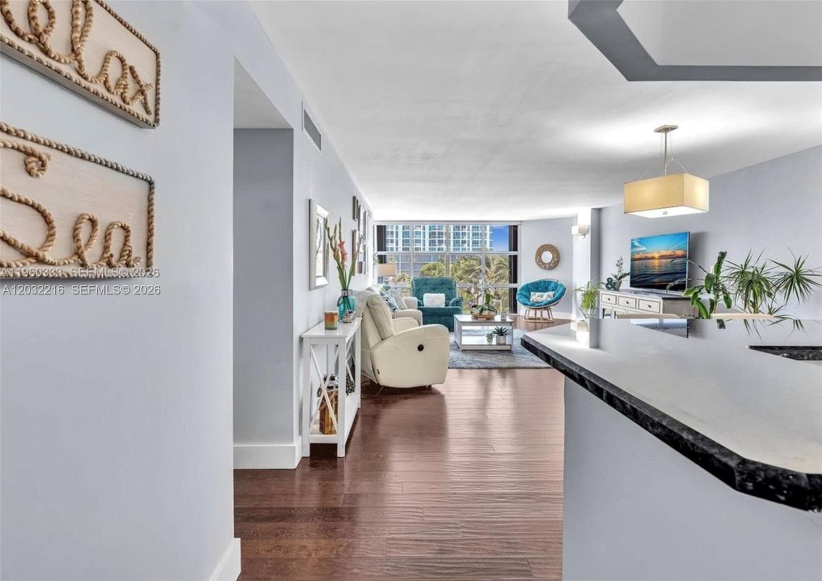 6423 Collins Ave 409 photo 2