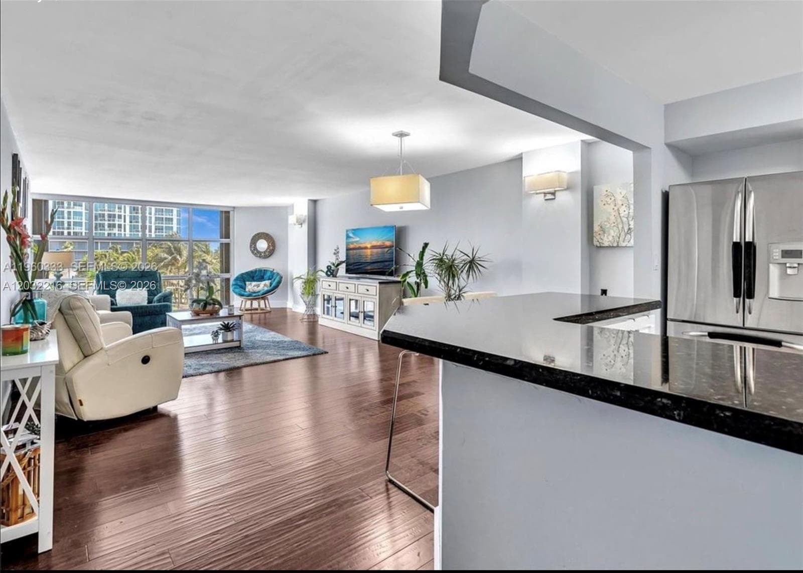 6423 Collins Ave 409 photo 3