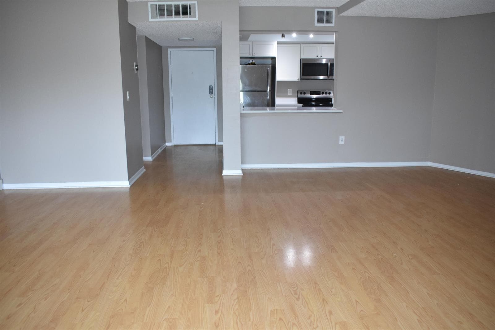 1201 River Reach Drive 207 photo 2