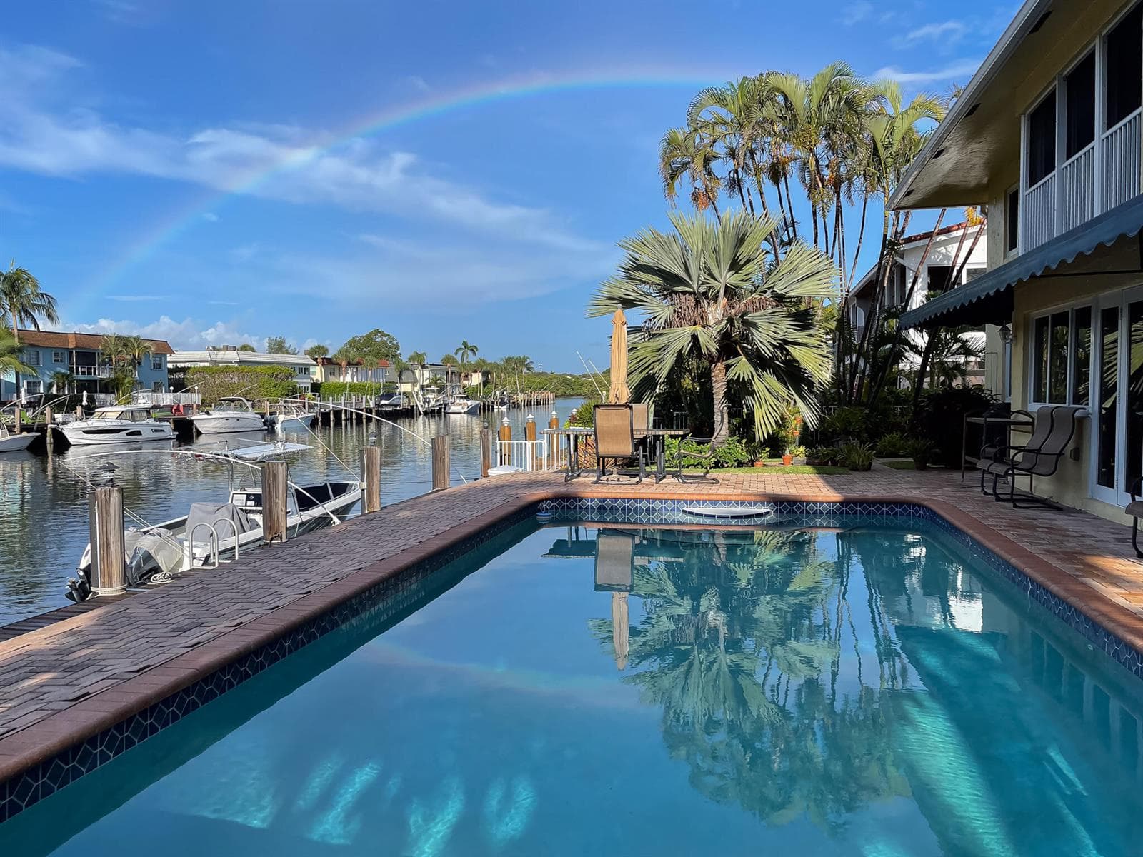 1110 Bel Air Drive B photo 2