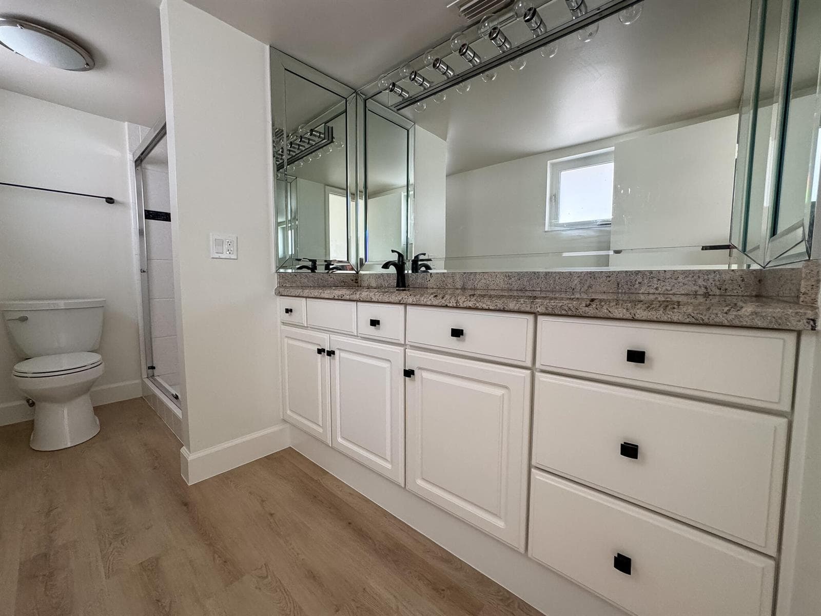 1110 Bel Air Drive B photo 9