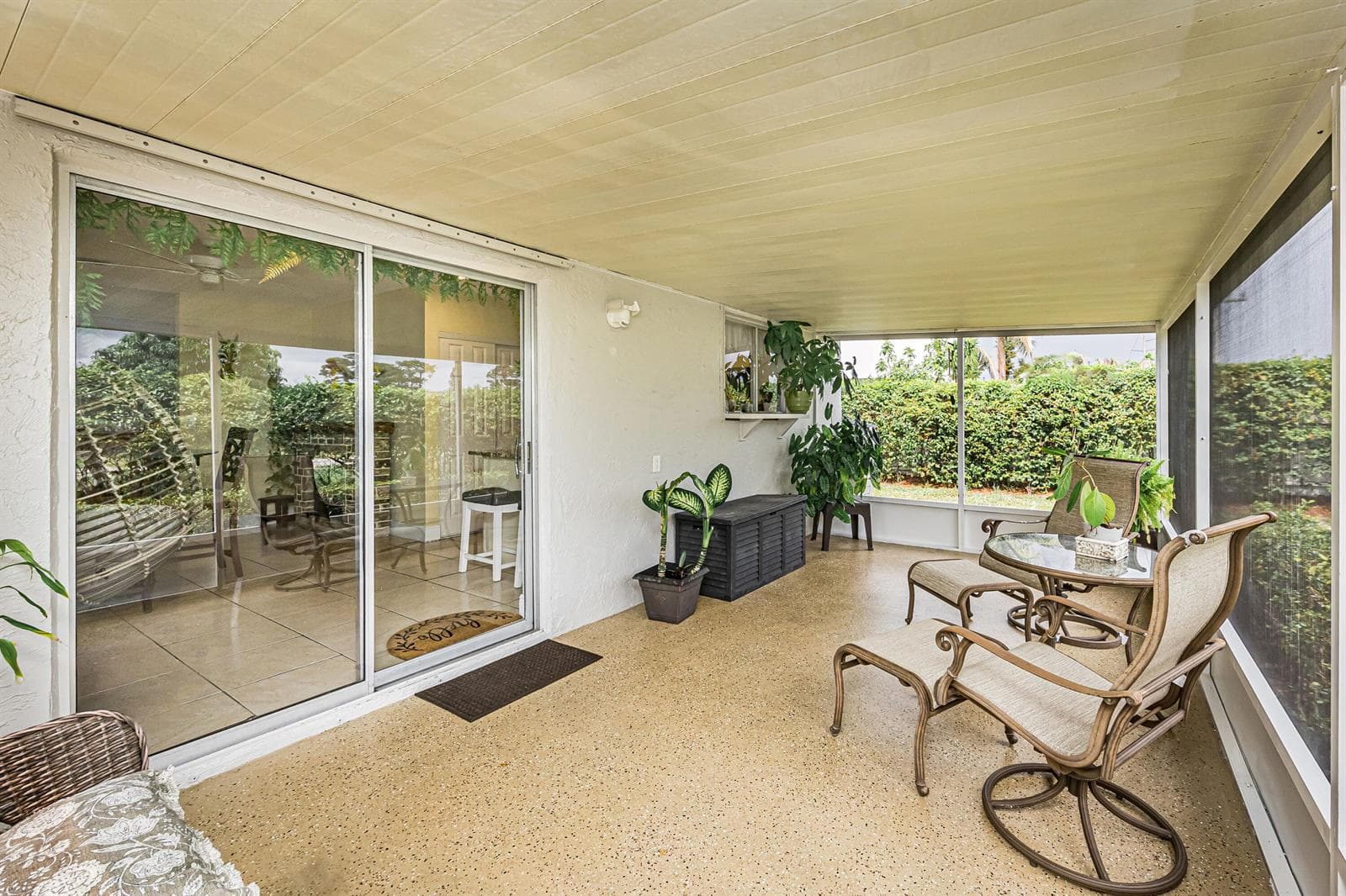 447 Foresta Terrace photo 8