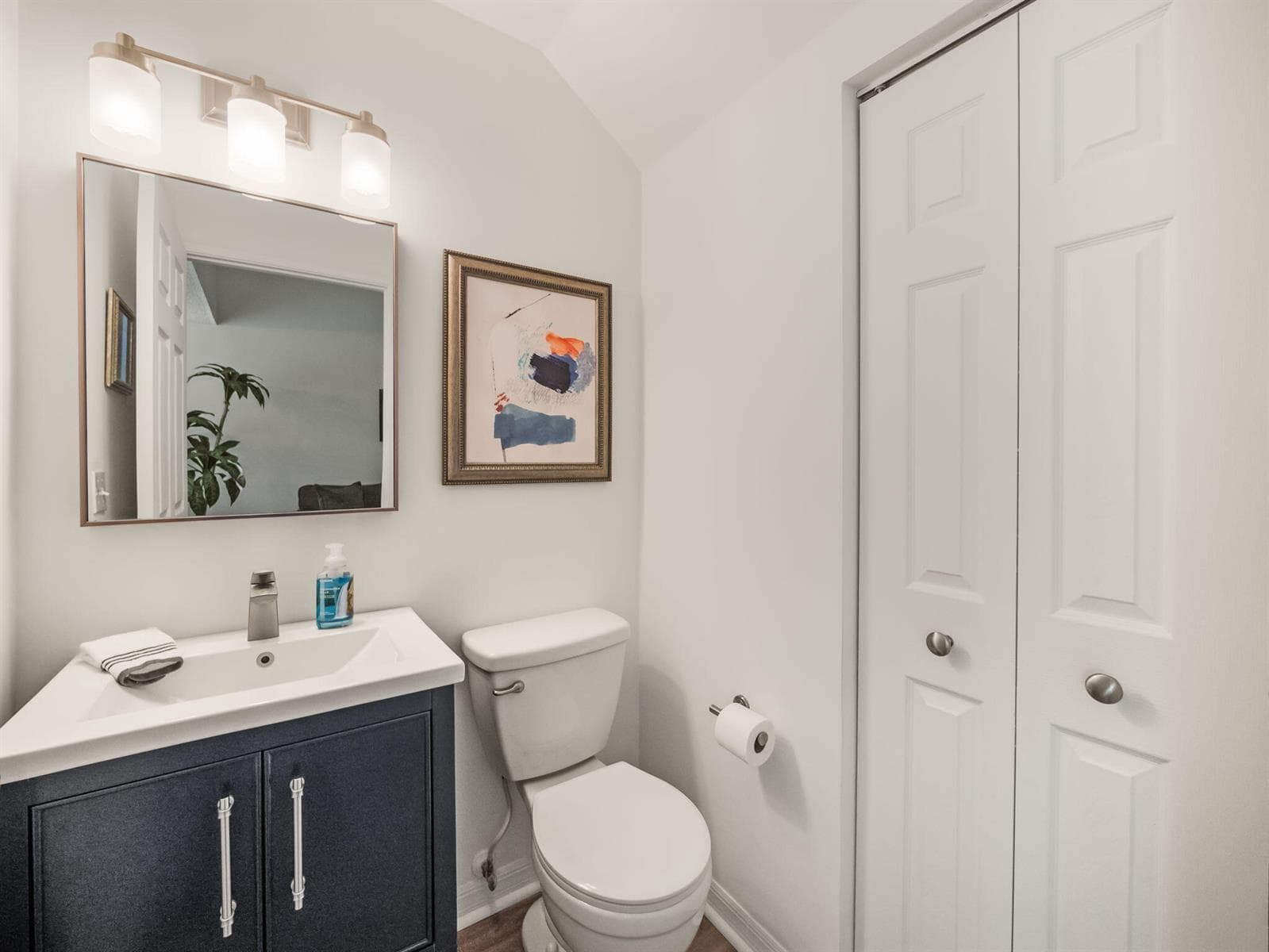 1103 Landings Boulevard photo 7