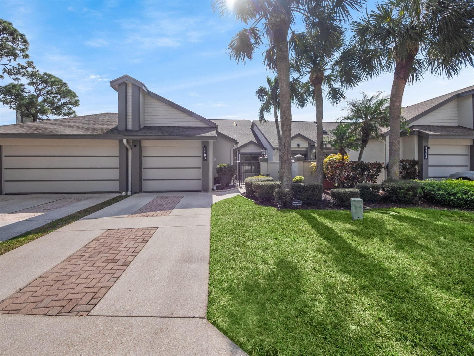 1103 Landings Boulevard photo 1
