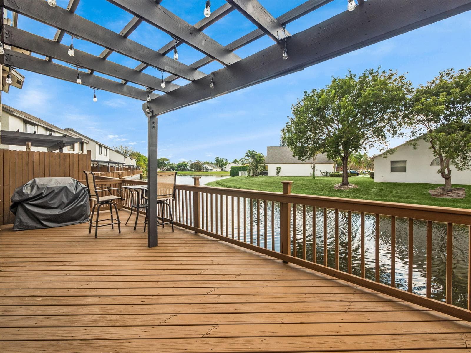 1103 Landings Boulevard photo 24