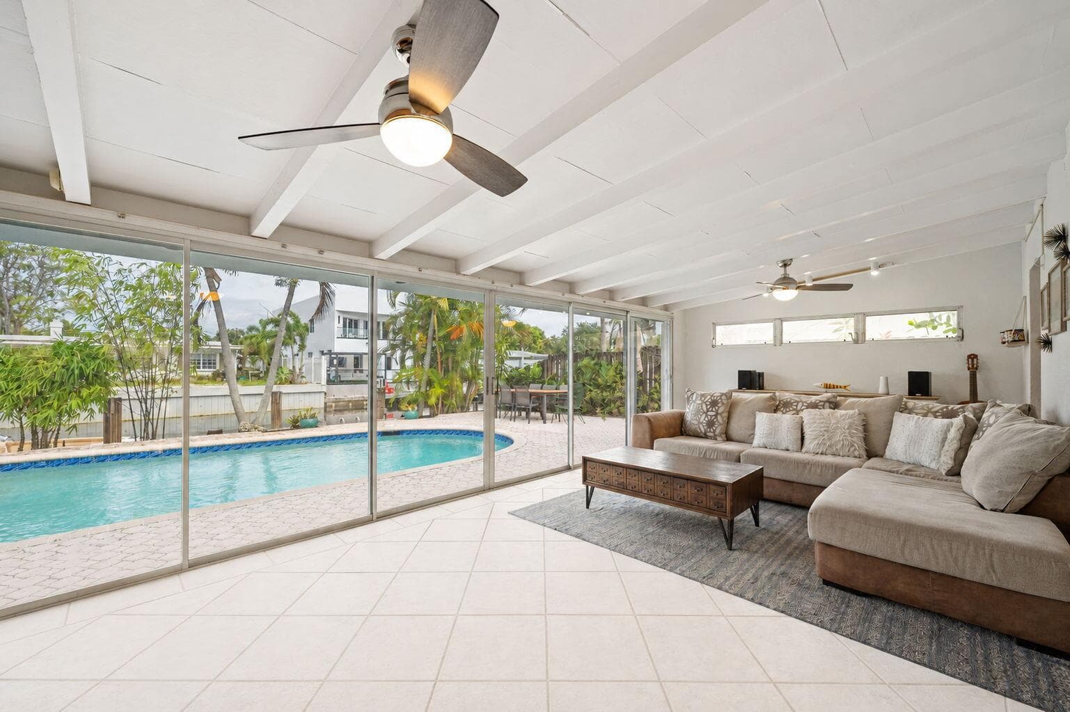 2625 Gulfstream Lane photo 6