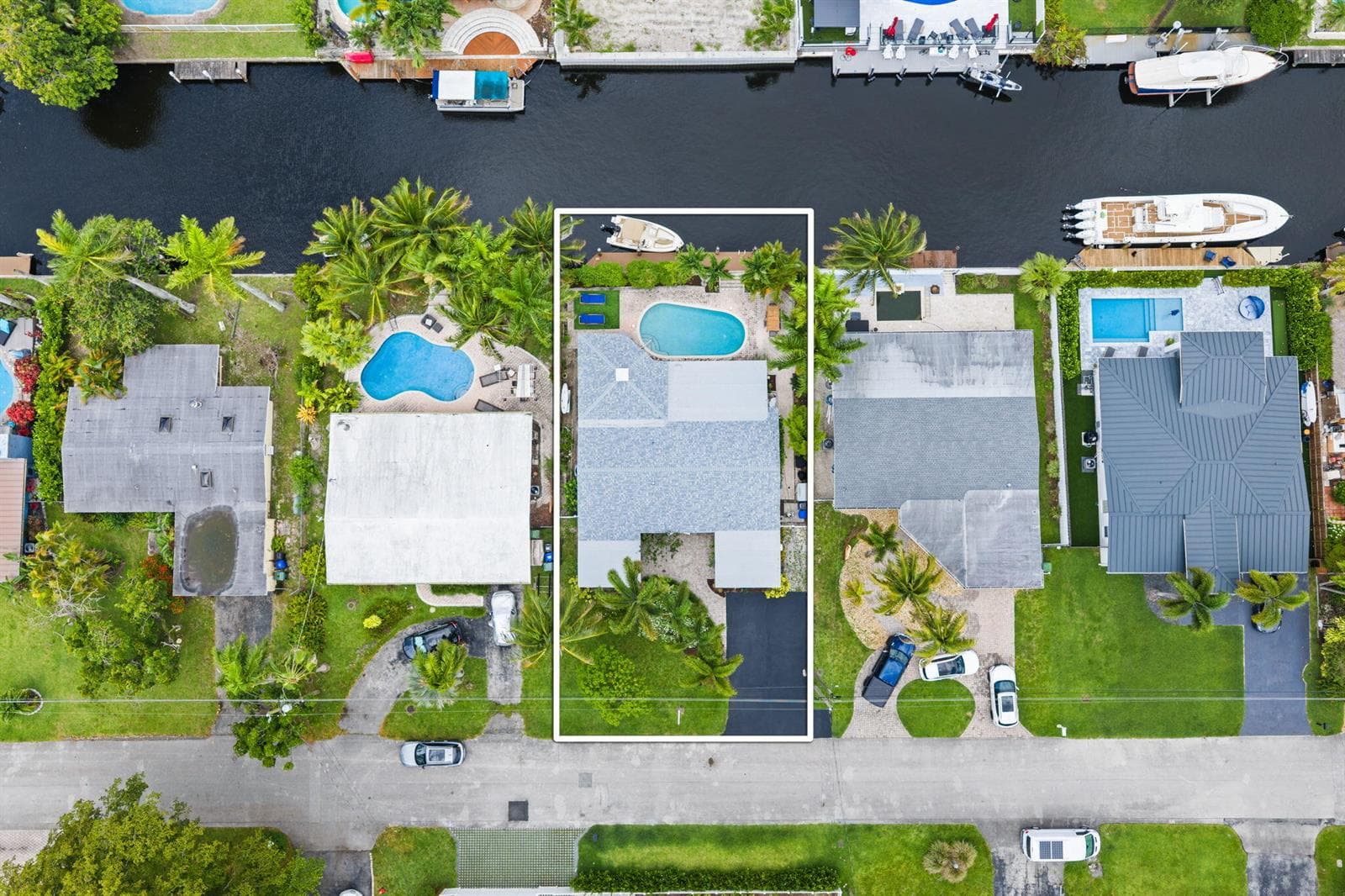 2625 Gulfstream Lane photo 8