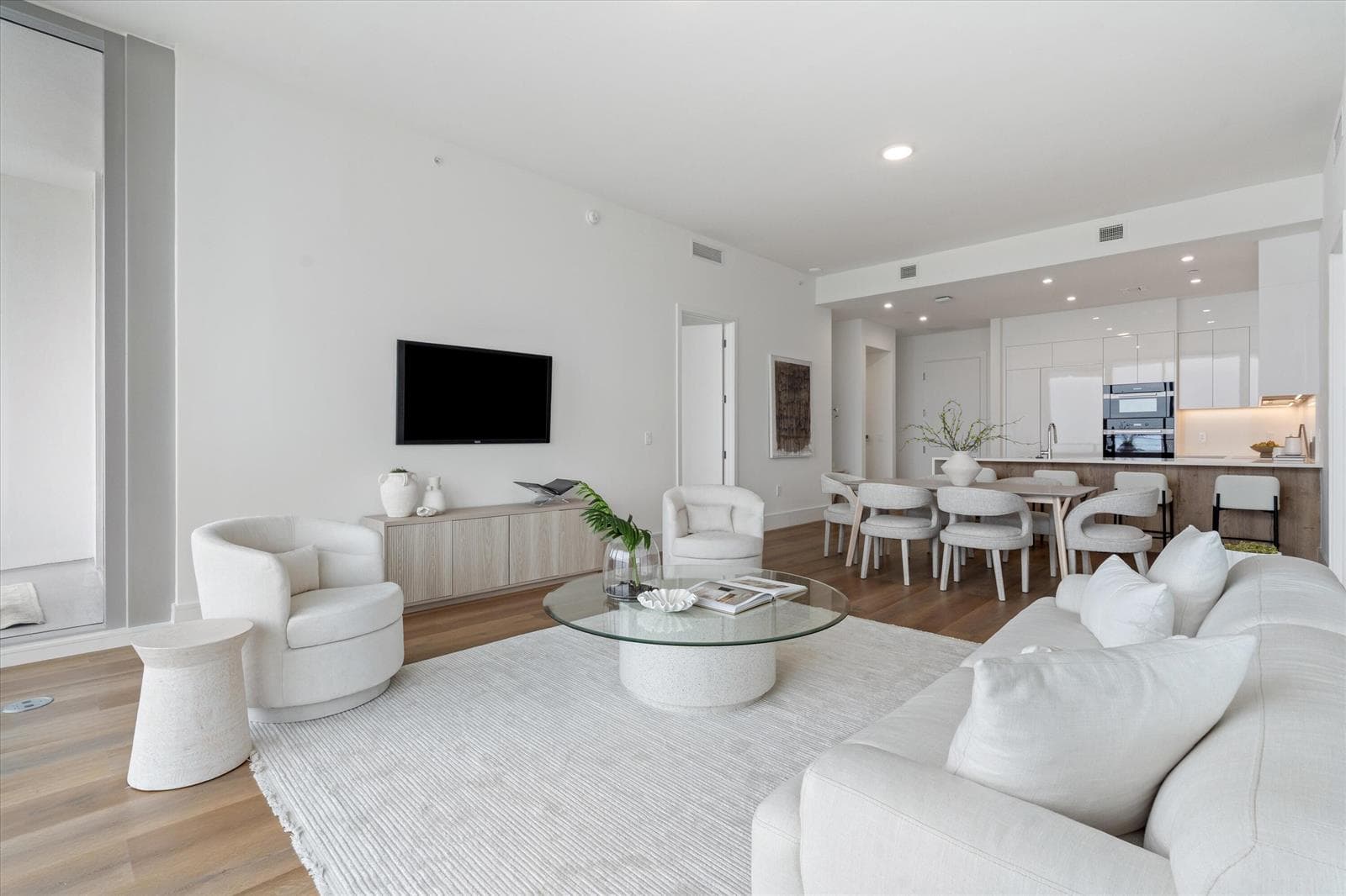 220 Lake Shore Drive 2305 photo 6