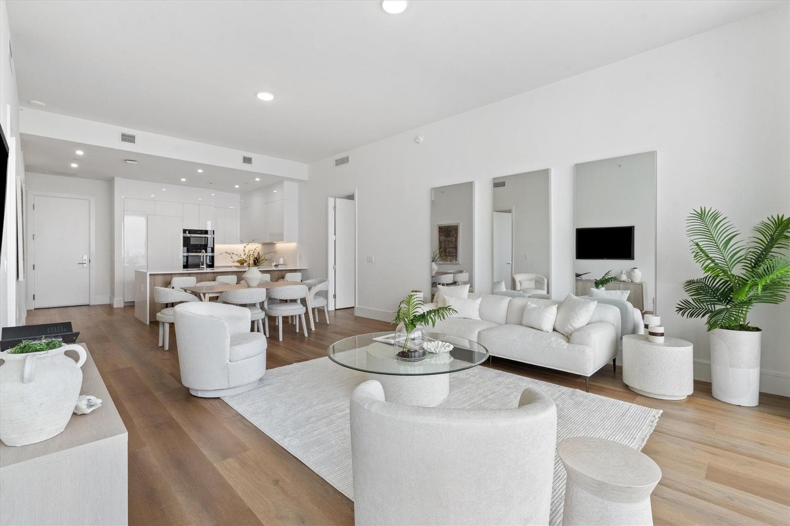 220 Lake Shore Drive 2305 photo 5