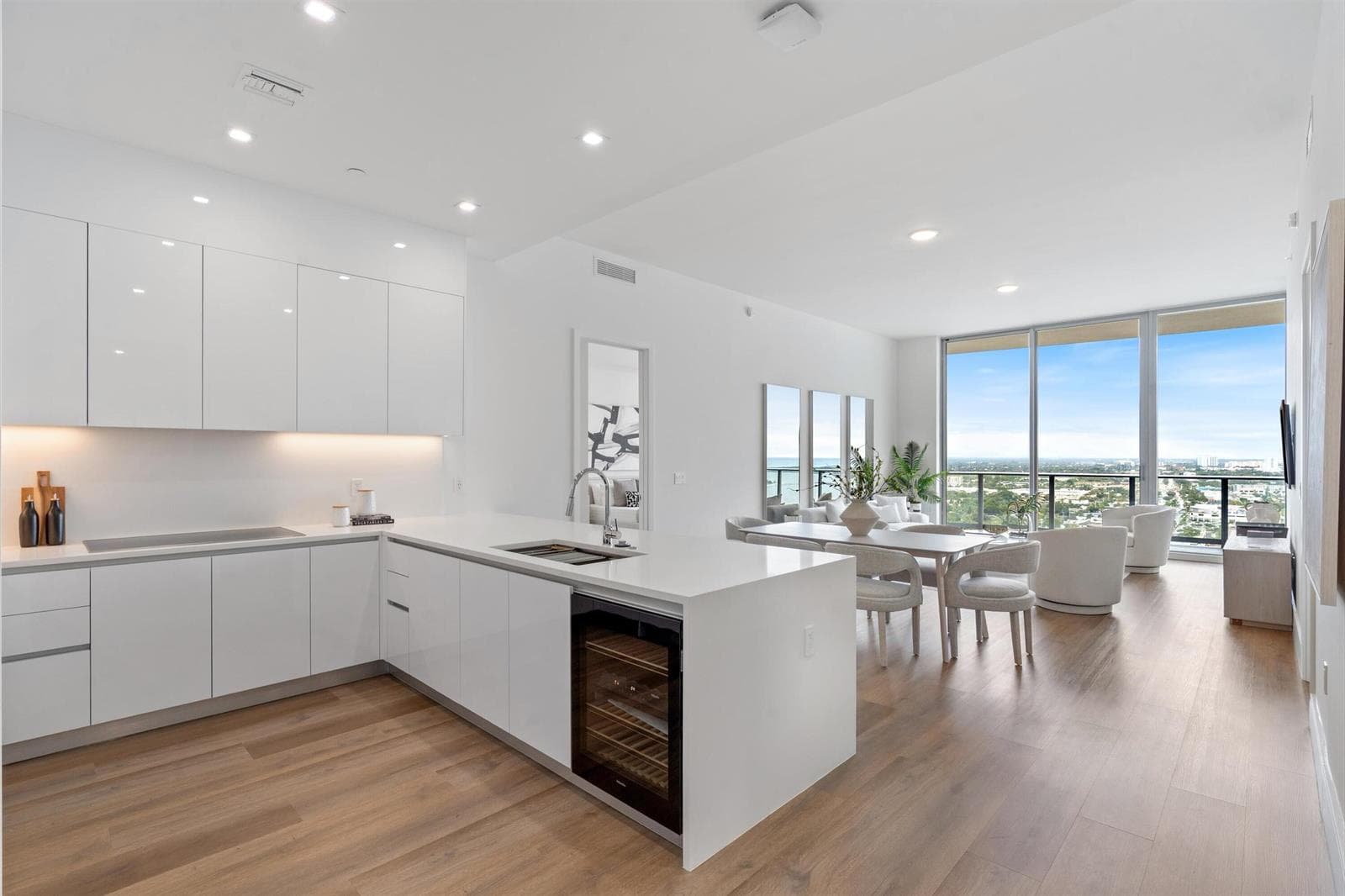 220 Lake Shore Drive 2305 photo 8