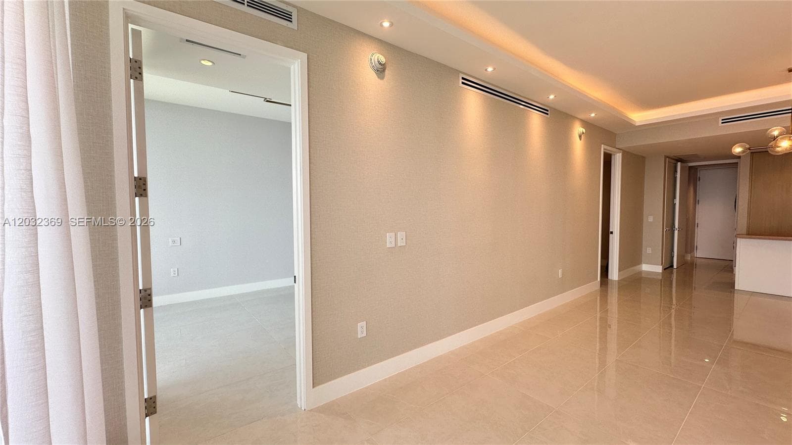 15701 Collins Ave 3804 photo 7