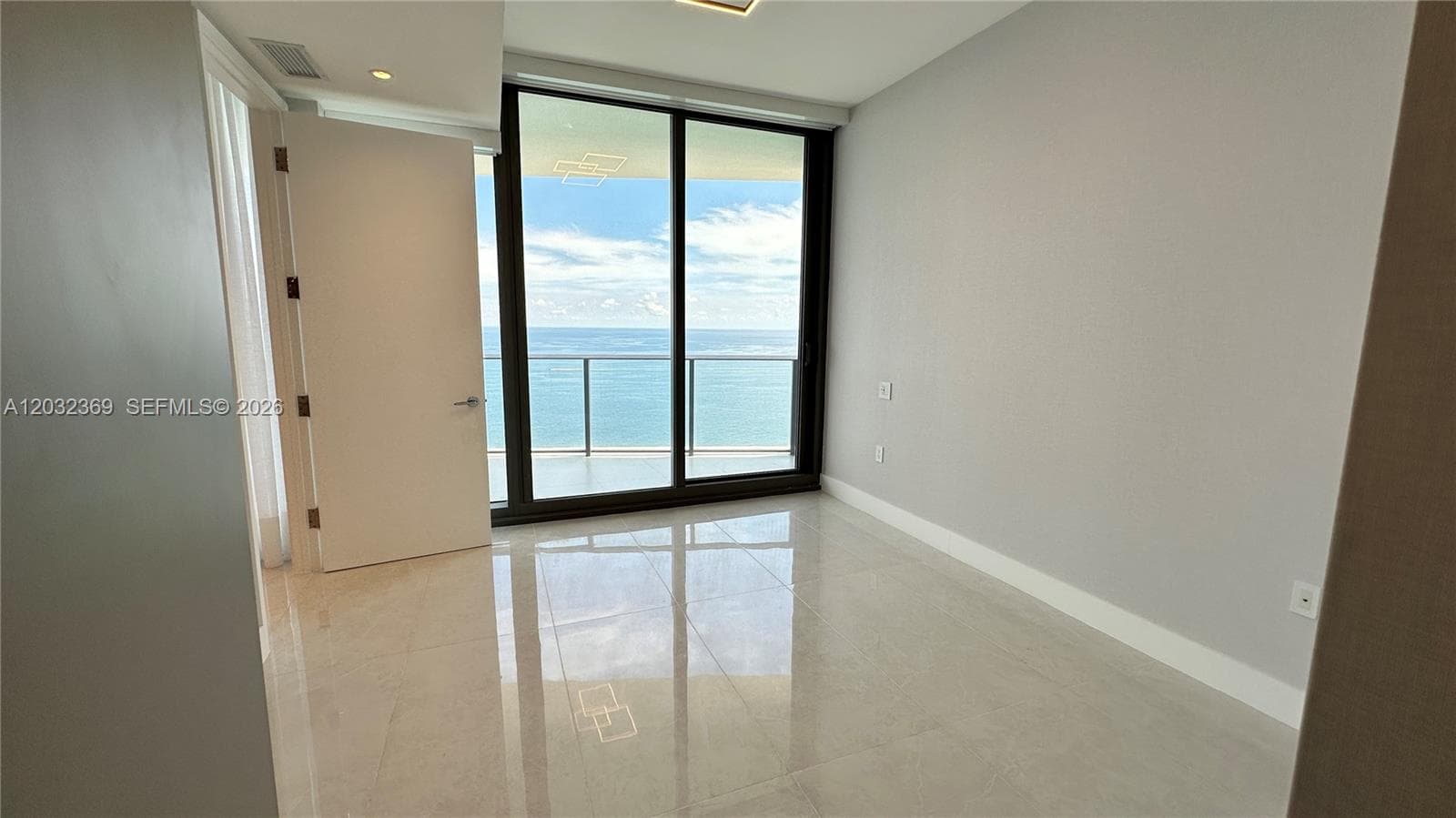 15701 Collins Ave 3804 photo 9
