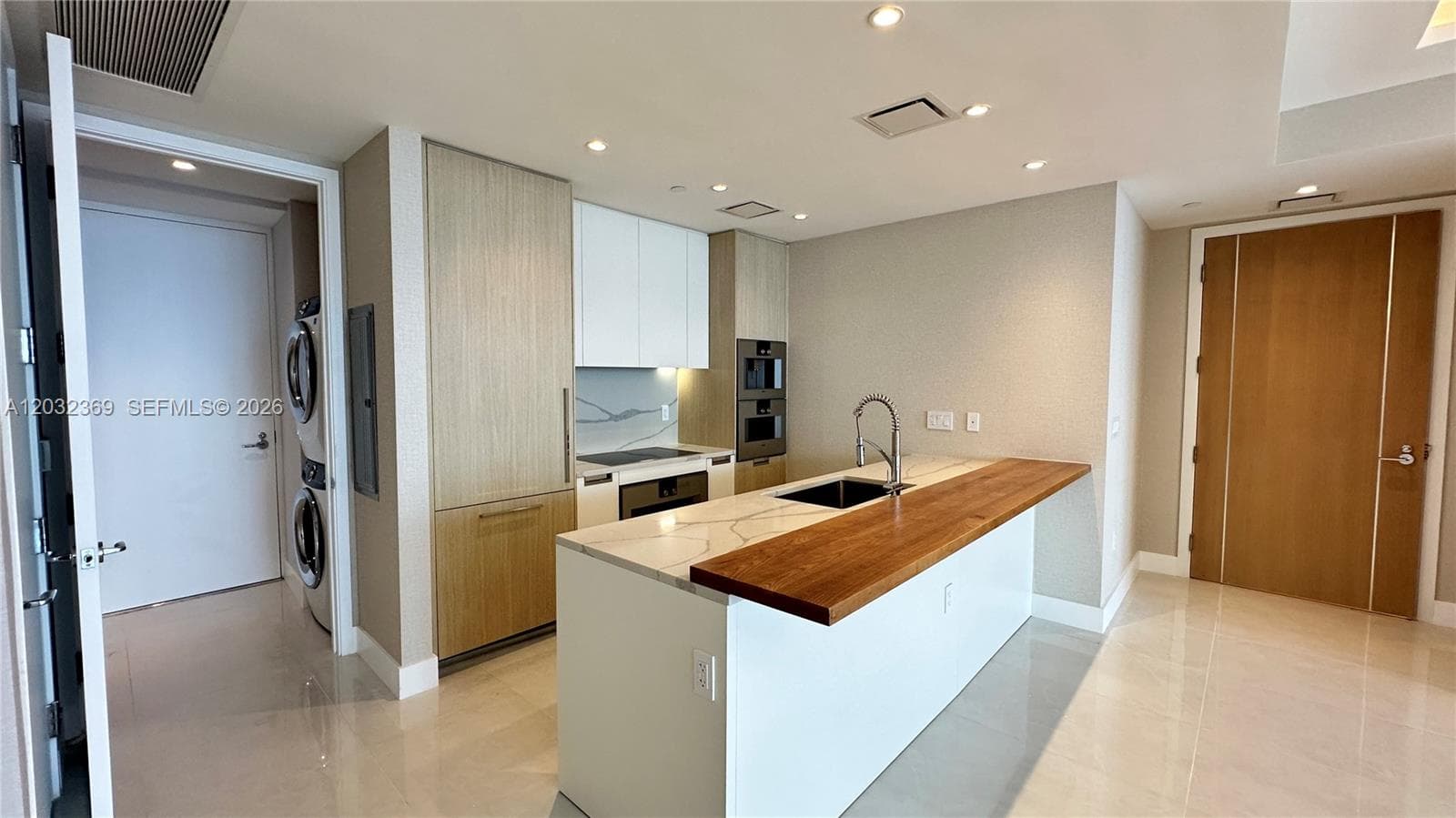 15701 Collins Ave 3804 photo 4