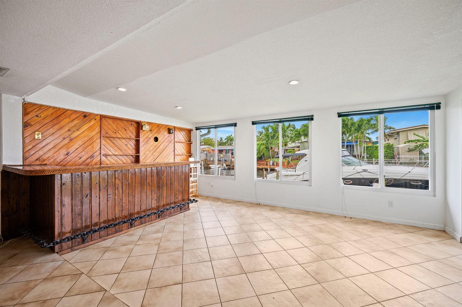 2637 Marathon Lane photo 8