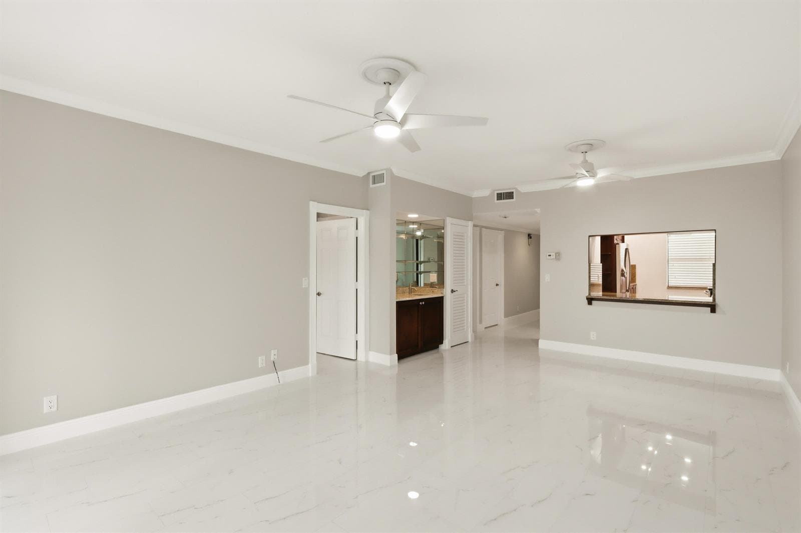 220 Lake Drive 206 photo 11