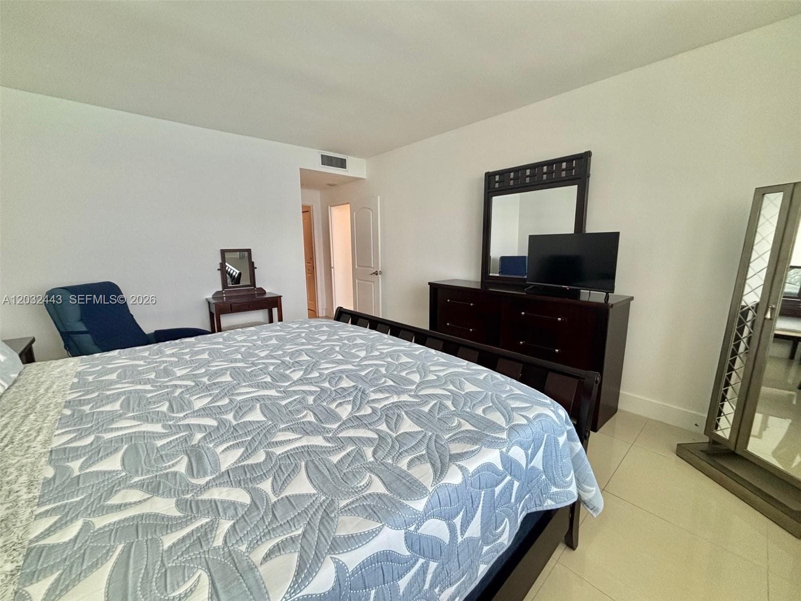 3505 S Ocean Dr 1506 photo 20