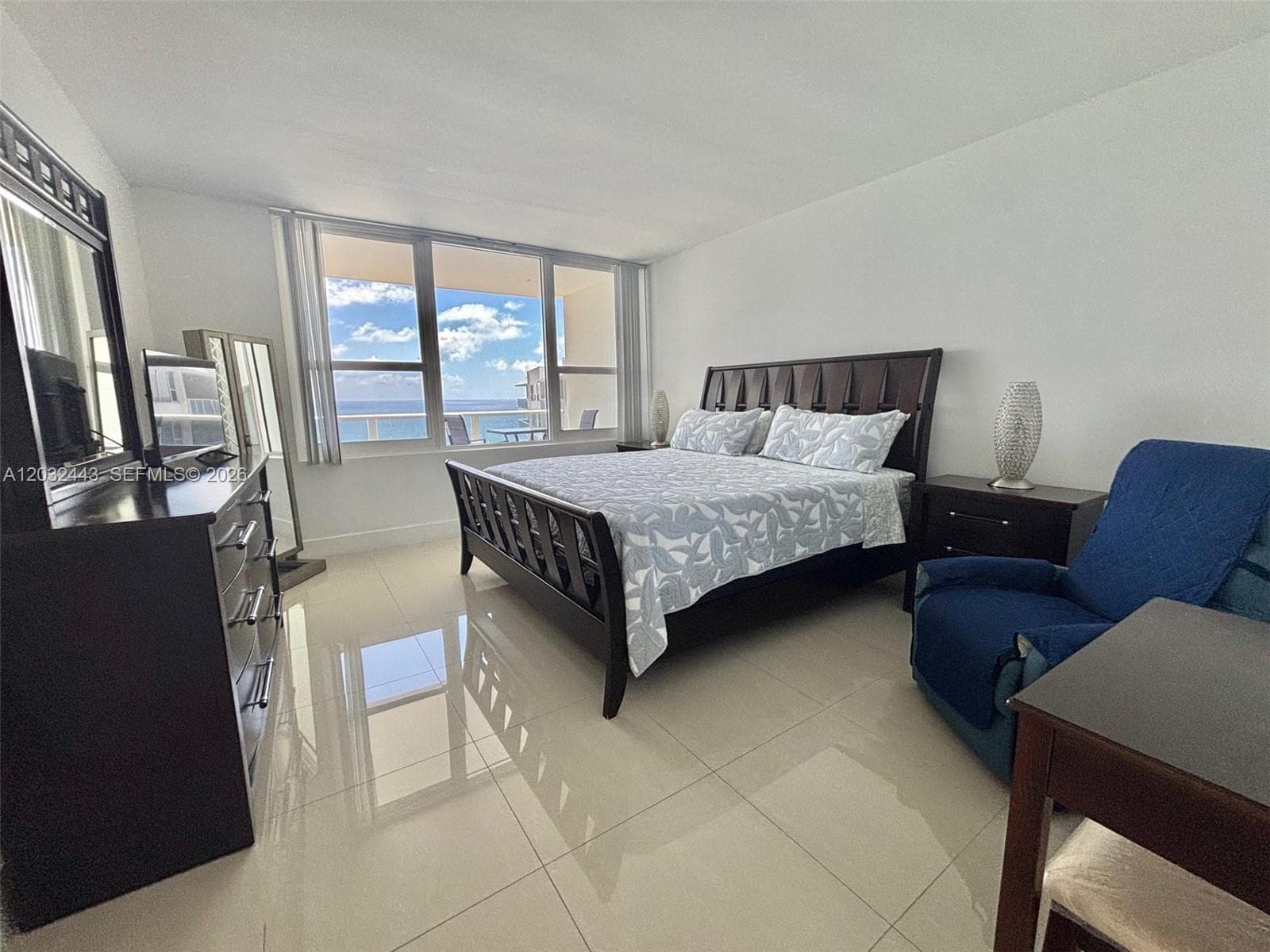 3505 S Ocean Dr 1506 photo 18