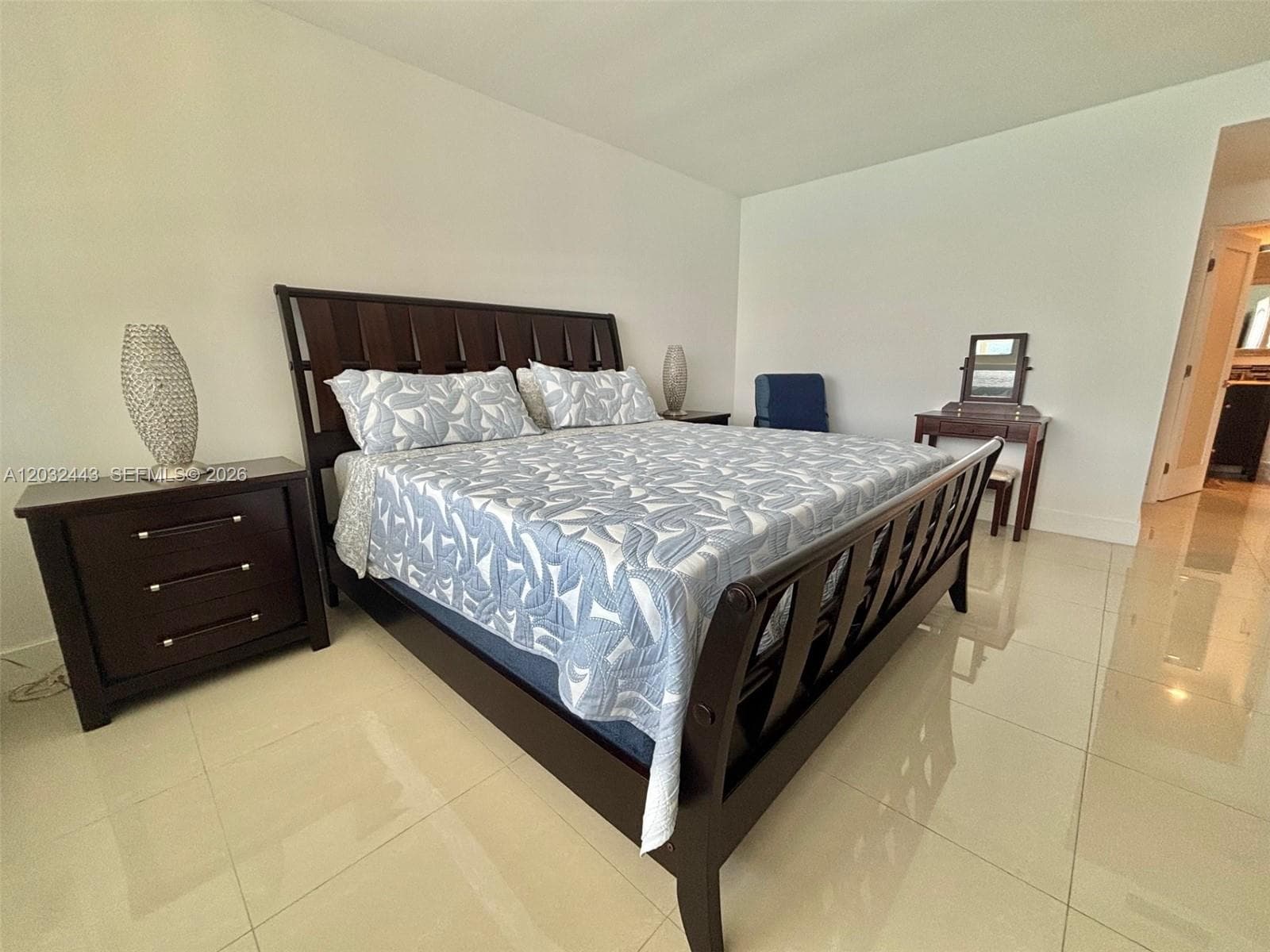 3505 S Ocean Dr 1506 photo 19