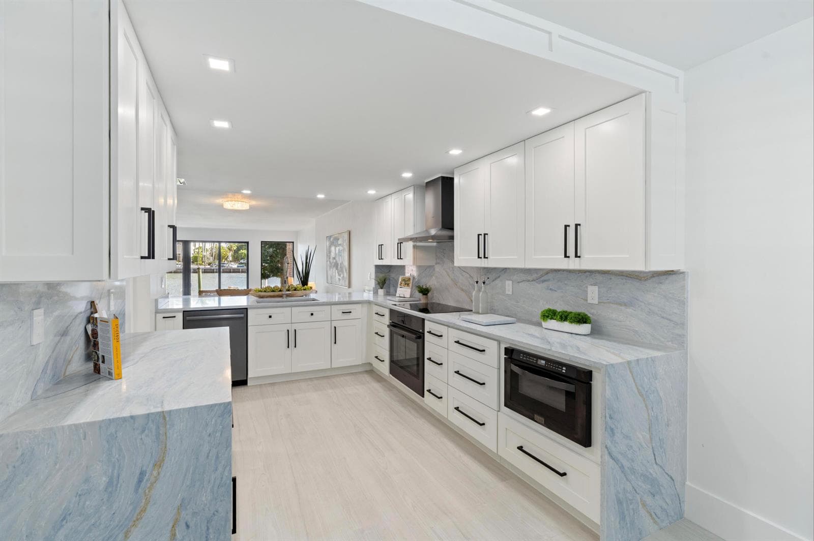 1800 S Ocean Drive 109 photo 11