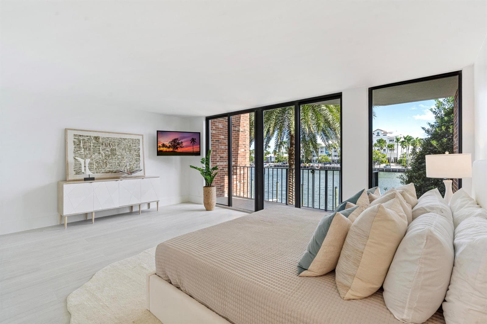 1800 S Ocean Drive 109 photo 21