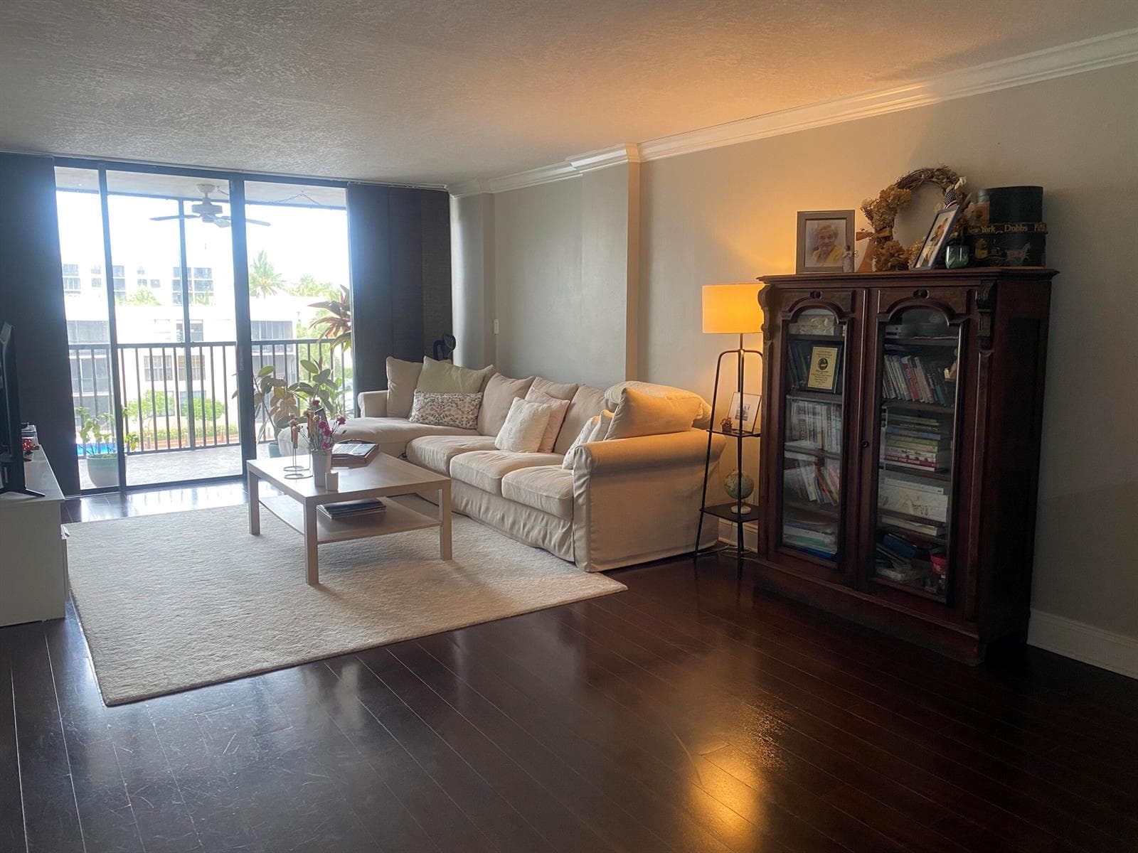 9 Royal Palm Way 403 photo 2