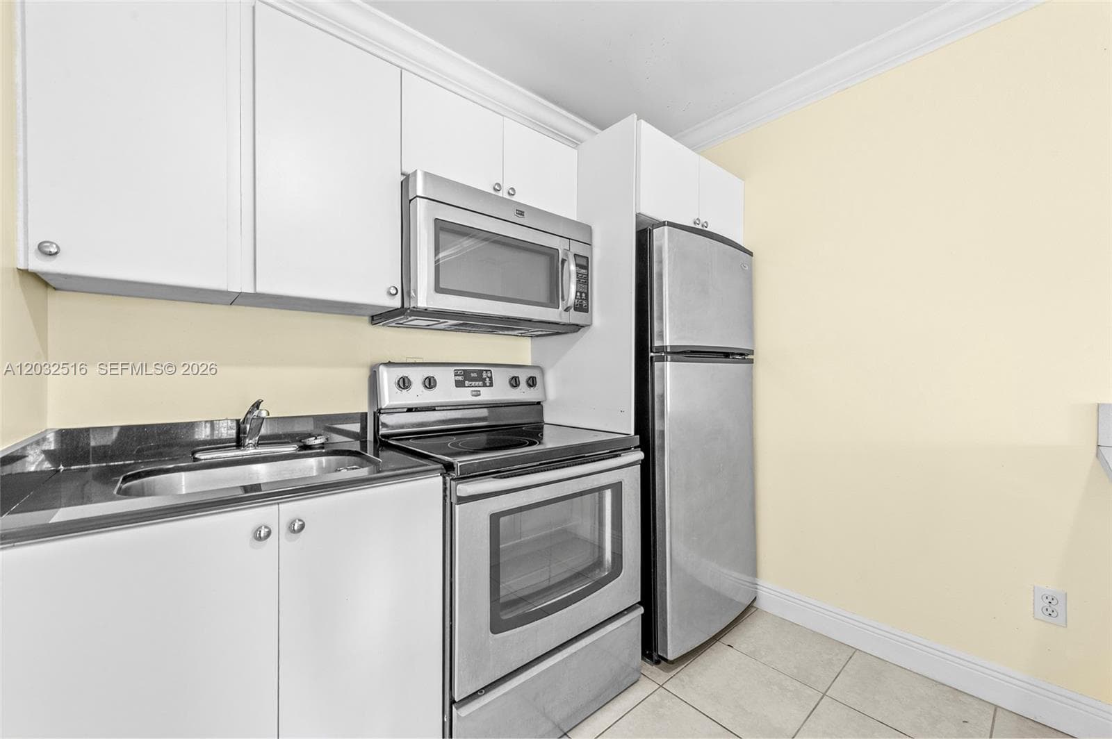 8240 SW 210th 106 photo 9
