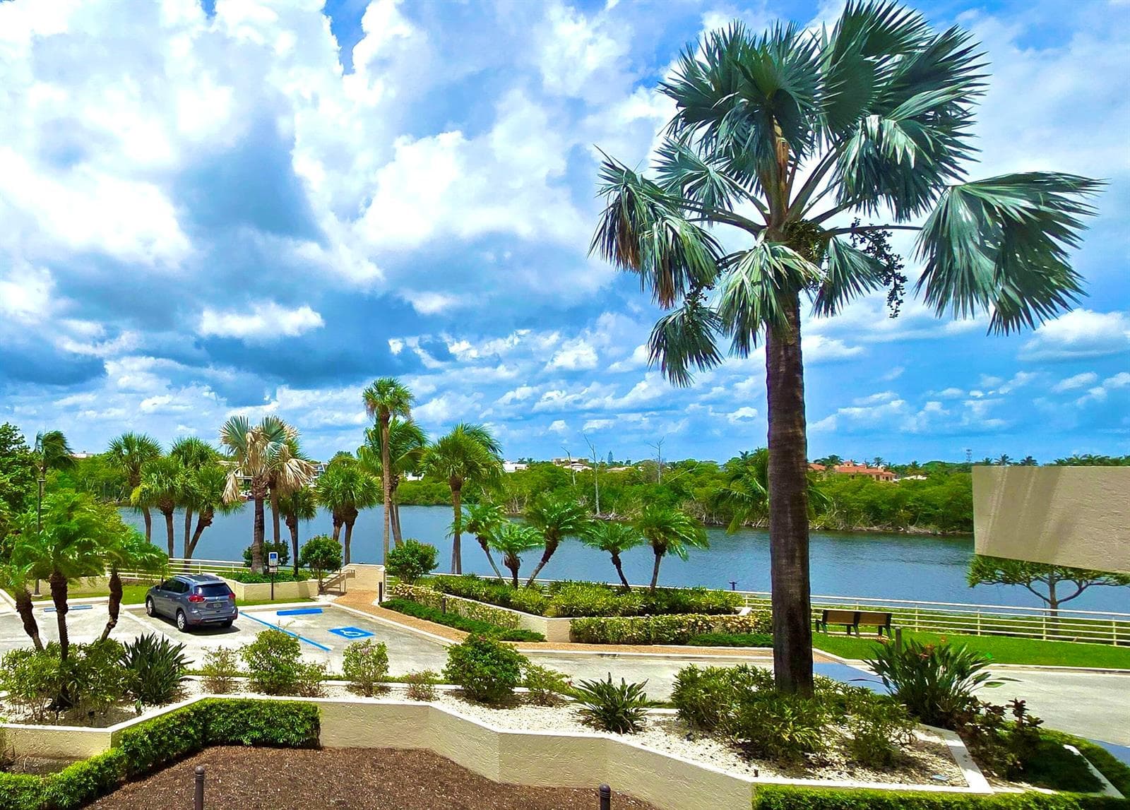4101 N Ocean Boulevard D-207 photo 3