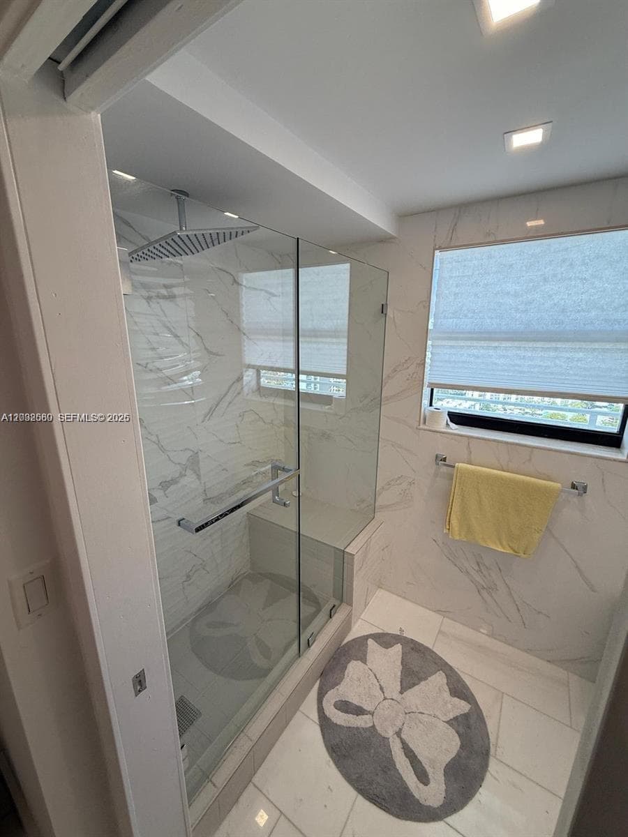 2310 photo 6