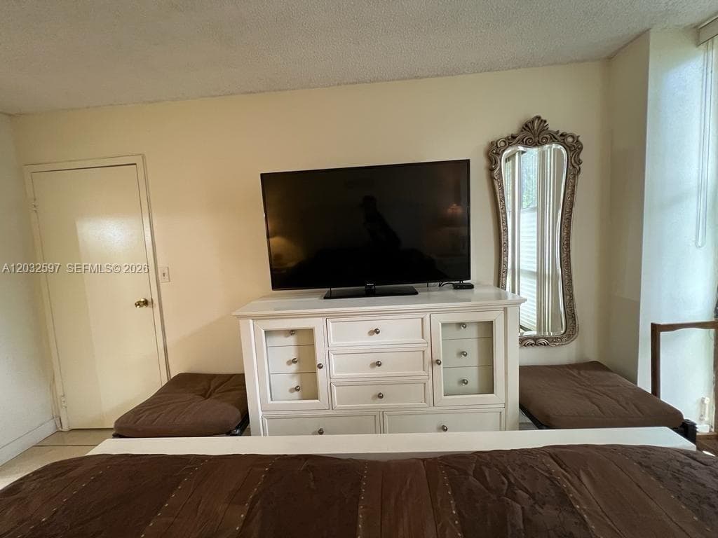 17021 N Bay Rd 103 photo 6
