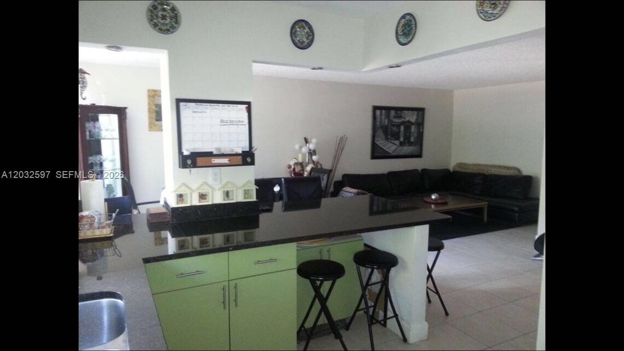 17021 N Bay Rd 103 photo 5