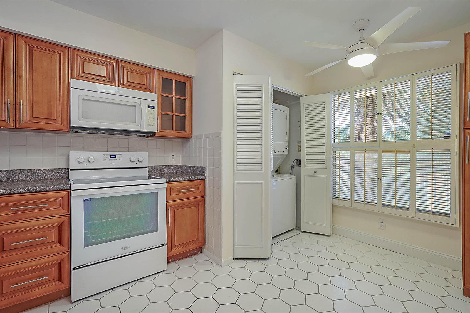 14527 Bonaire Boulevard 203 photo 9