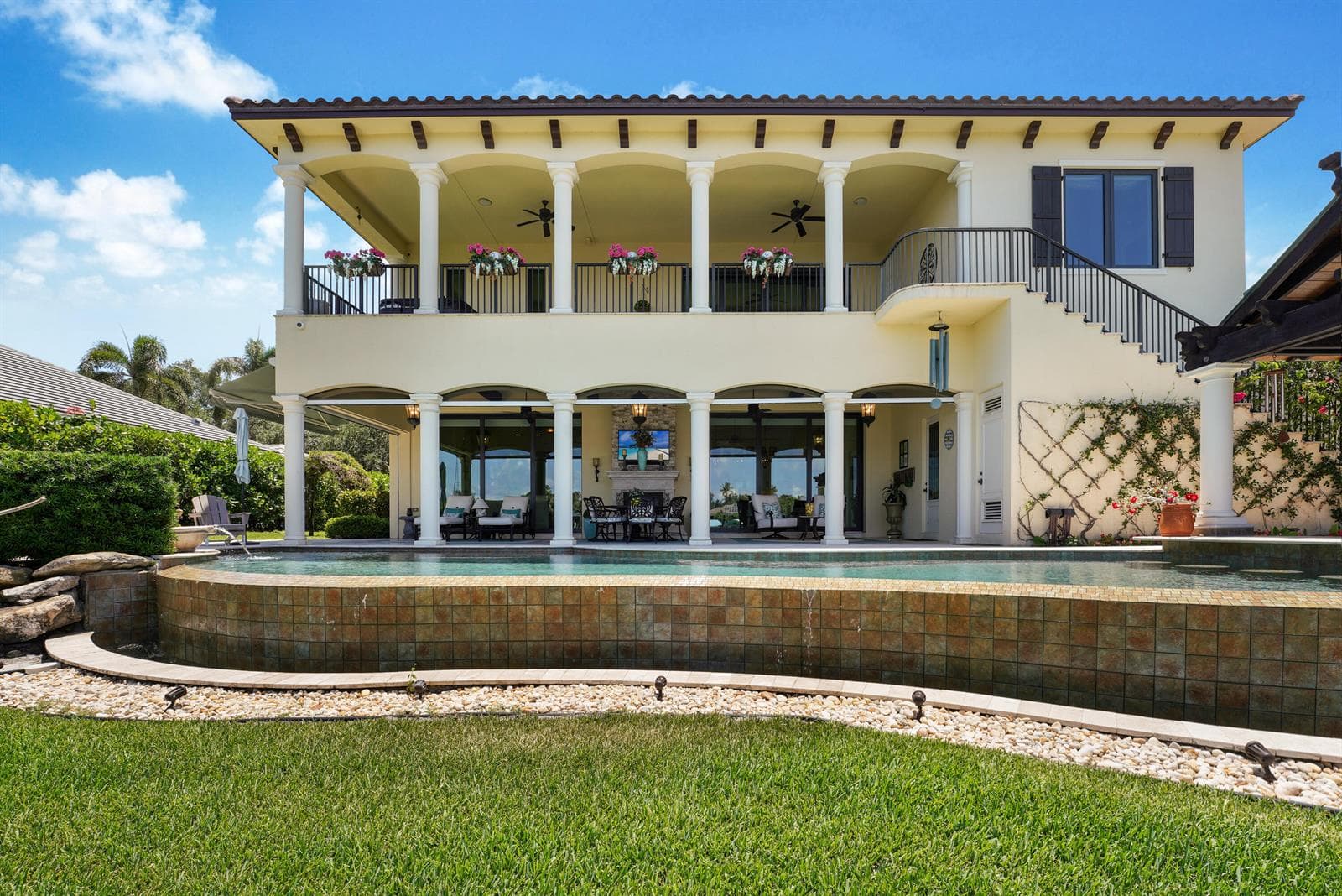 10433 SE Banyan Way photo 16