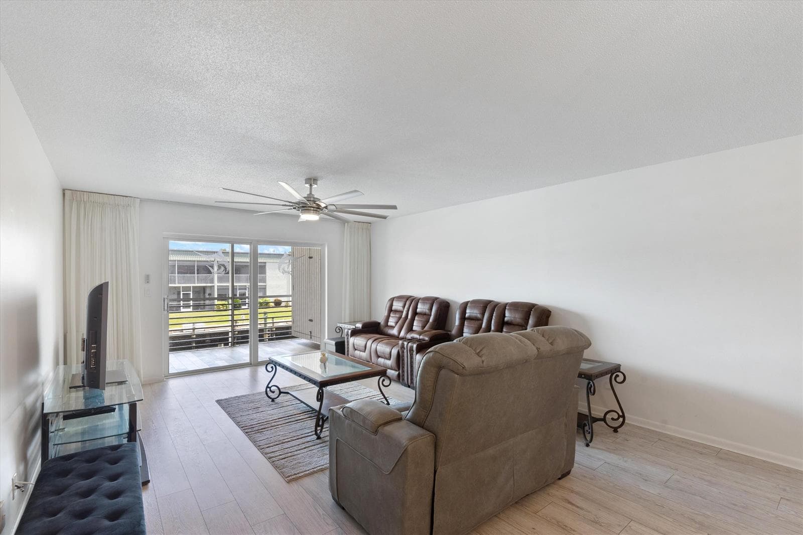 117 Lehane Terrace 210 photo 8