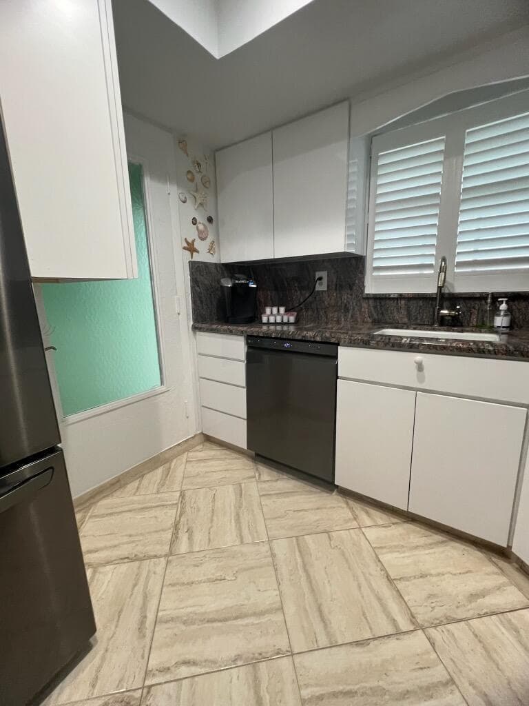 117 Lehane Terrace 210 photo 4