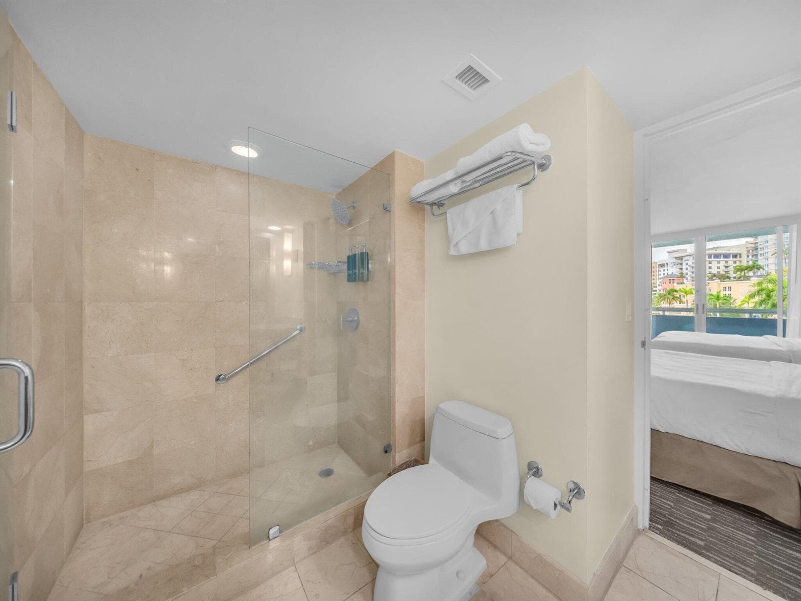 2670 E Sunrise Boulevard 319 photo 16