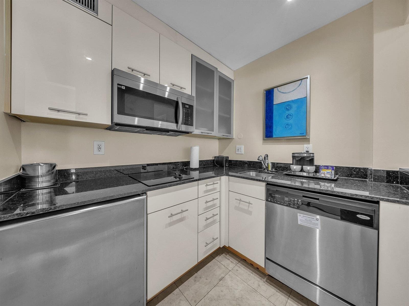 2670 E Sunrise Boulevard 319 photo 3