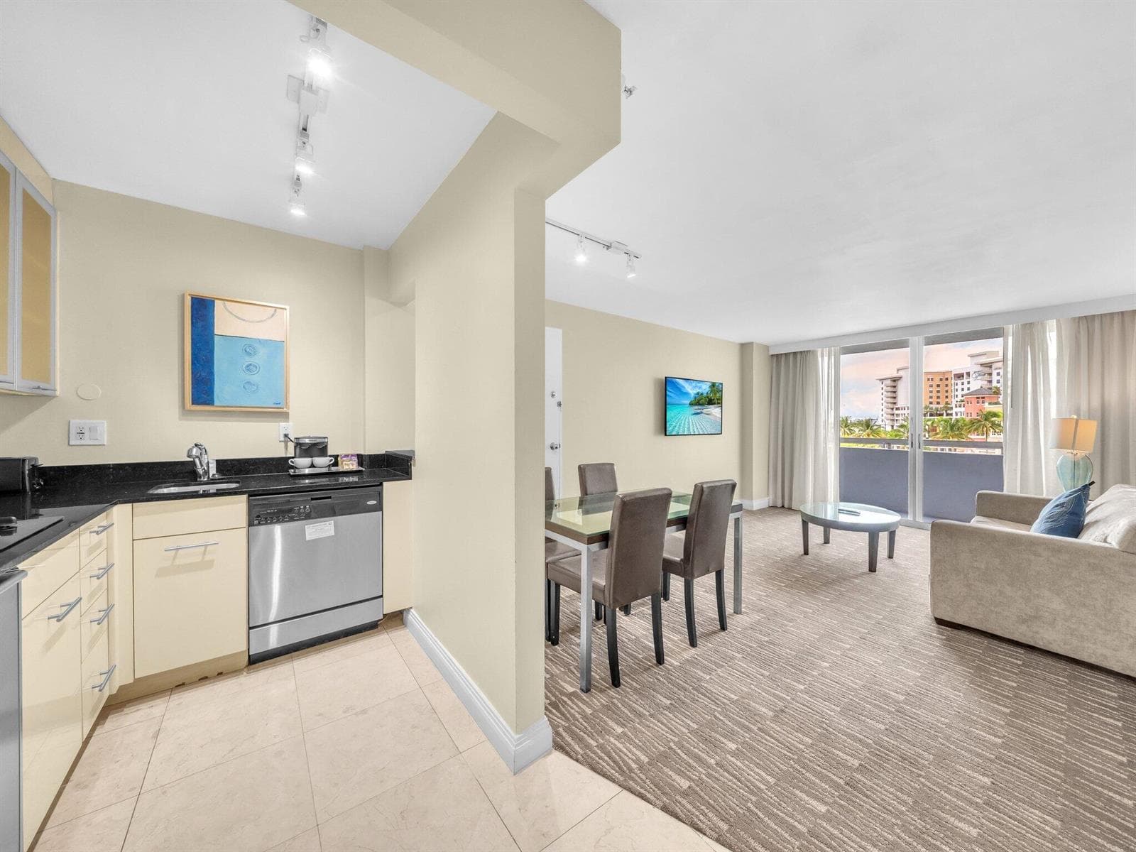 2670 E Sunrise Boulevard 319 photo 3