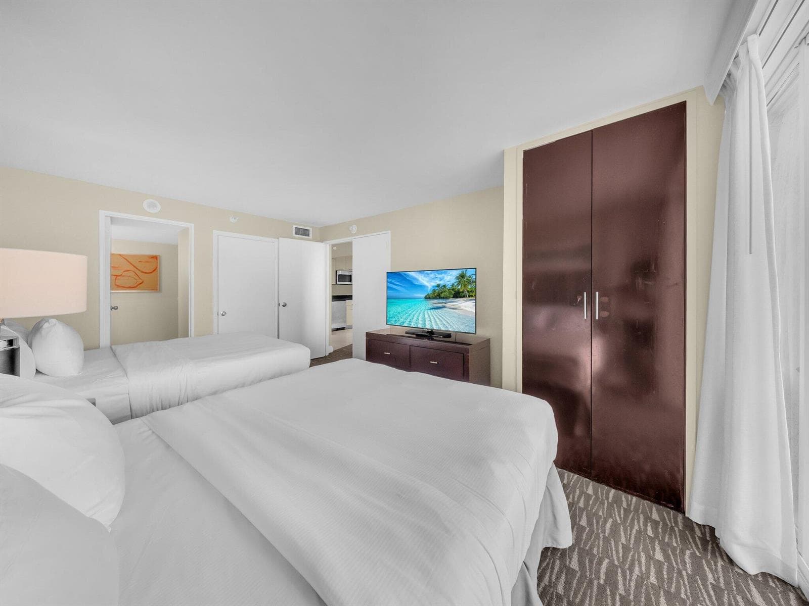 2670 E Sunrise Boulevard 319 photo 15