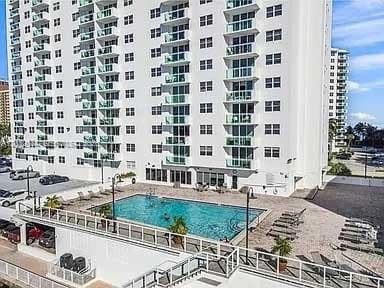 3000 S Ocean Dr 420 photo 2
