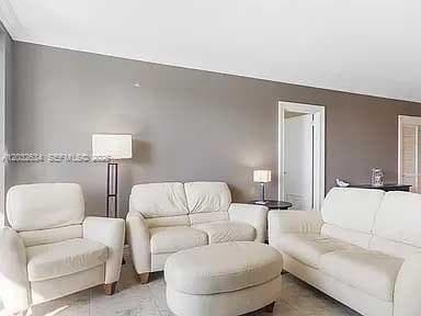 3000 S Ocean Dr 420 photo 5