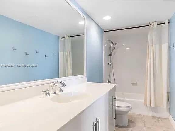 3000 S Ocean Dr 420 photo 10