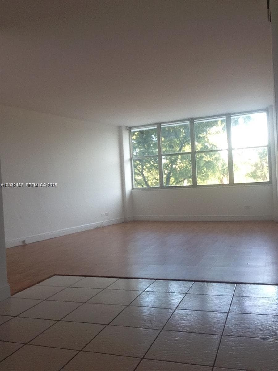 7441 Wayne Ave 2O photo 3