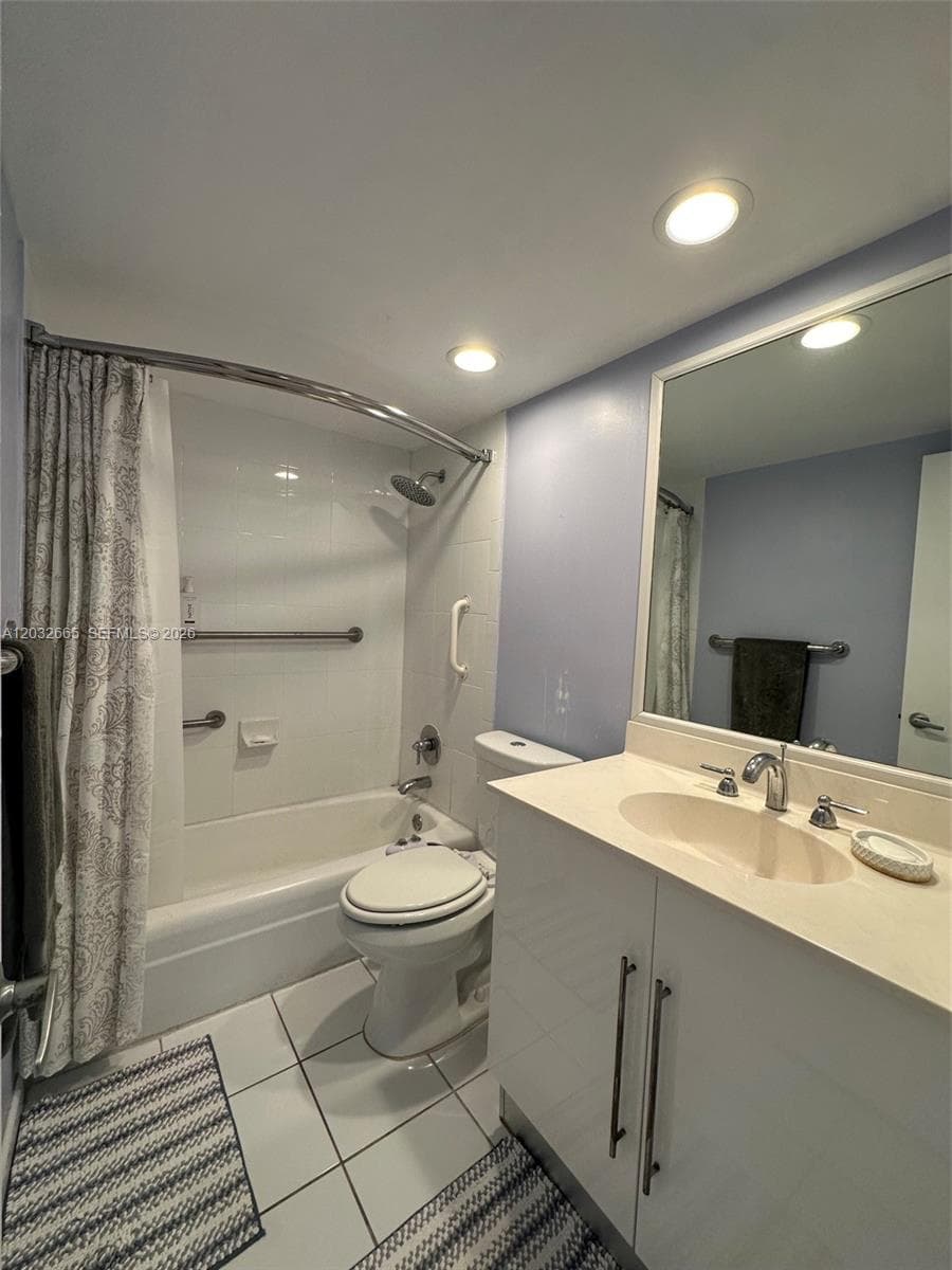 3001 S Ocean Dr 1429 photo 16