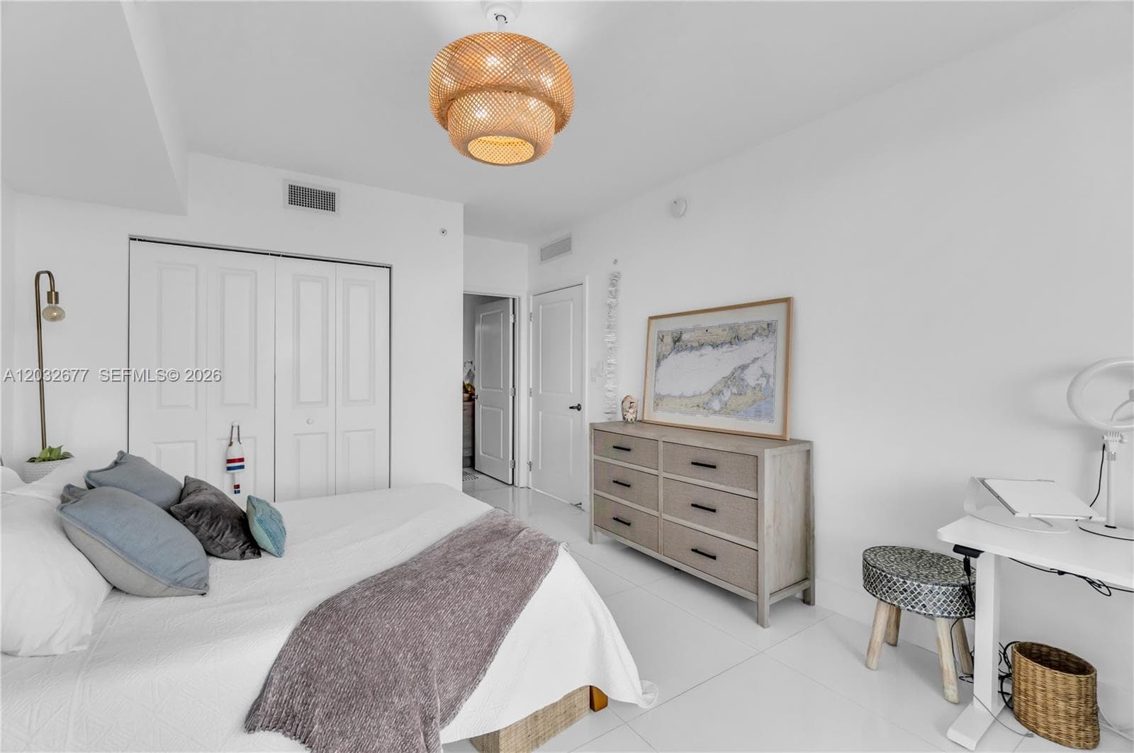 400 Sunny Isles Blvd 1917 photo 22