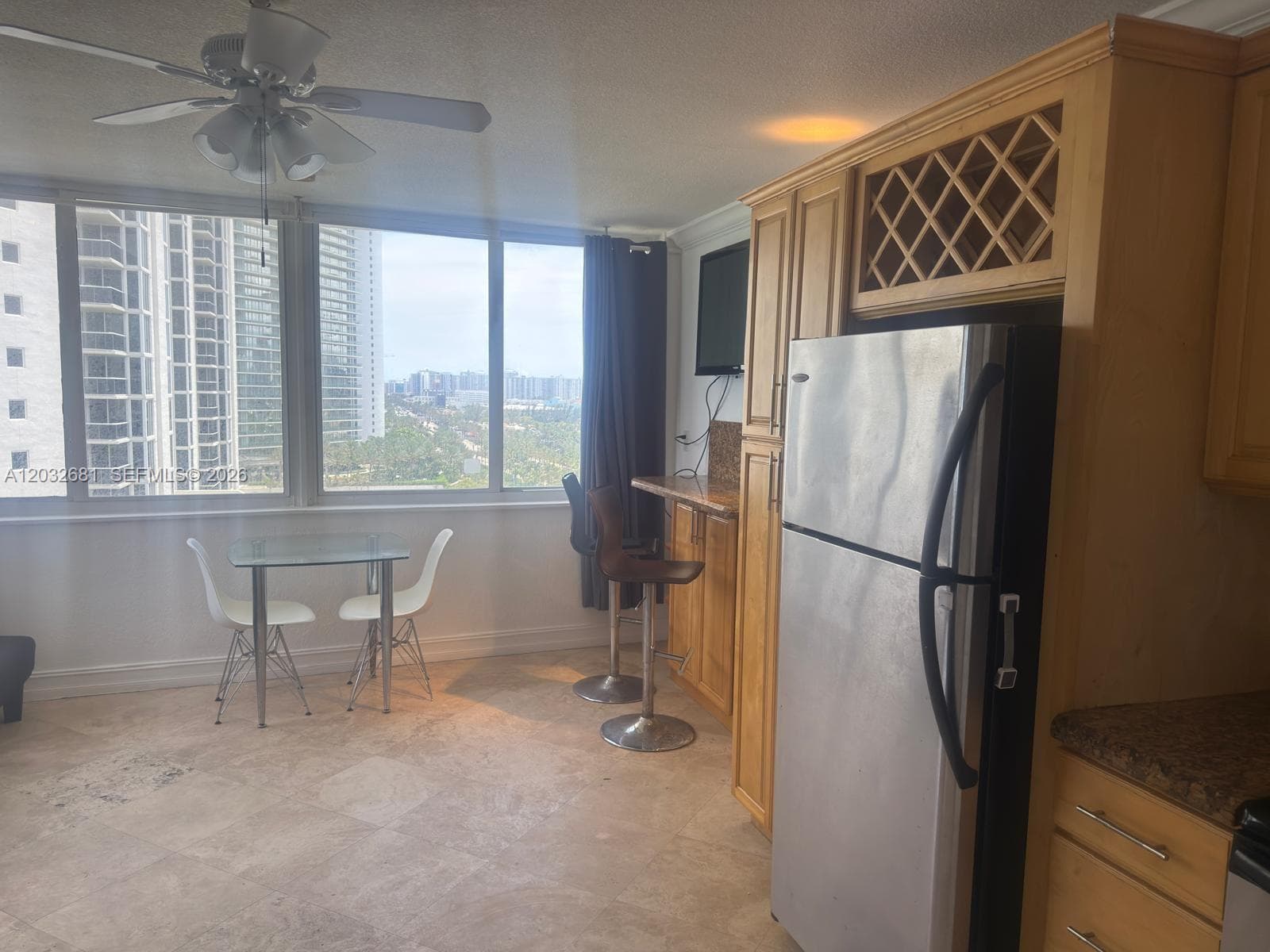 19201 Collins Ave 1044 photo 6